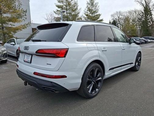 2026 Audi Q7 55 Premium