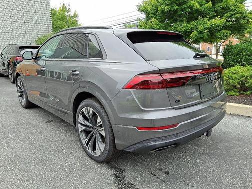 2025 Audi Q8 Premium Plus