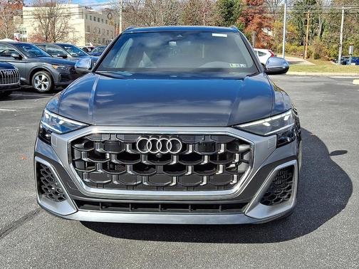 2025 Audi SQ8 4.0T quattro Premium Plus