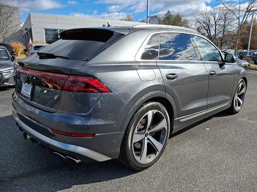 2025 Audi SQ8 4.0T quattro Premium Plus