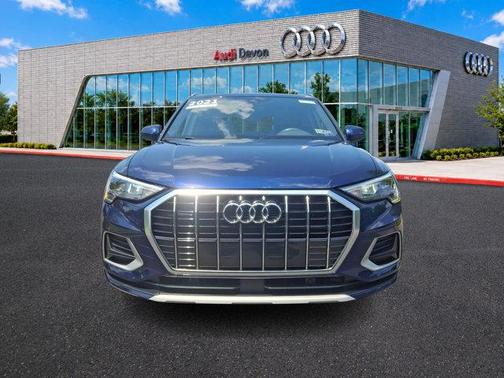 Navarra Blue Metallic 2021 Audi Q3 40 Premium