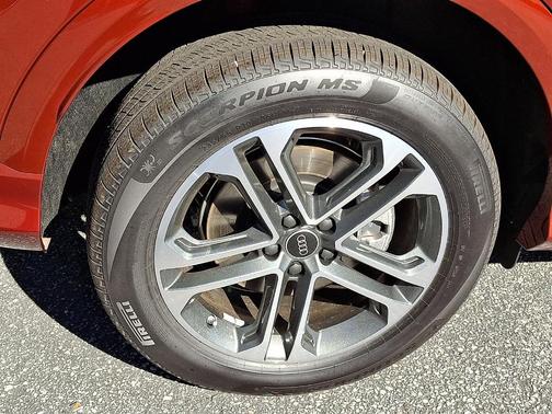 2025 Audi Q5 2.0T quattro Premium