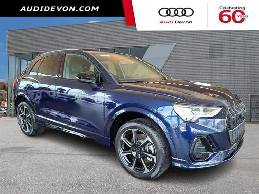 Navarra Blue Metallic 2025 Audi Q3 45 S line Premium SUV