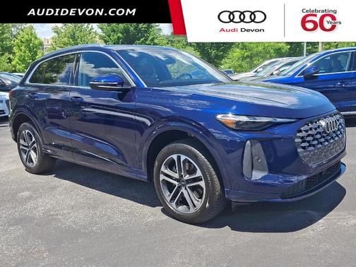 Navarra Blue Metallic 2025 Audi Q5 2.0T quattro Premium