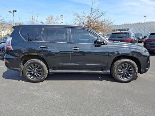 2023 Lexus GX 460 Base