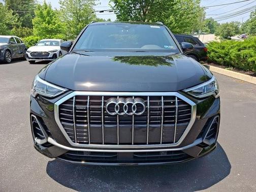 2024 Audi Q3 45 S line Premium