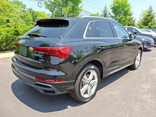 2024 Audi Q3 45 S line Premium