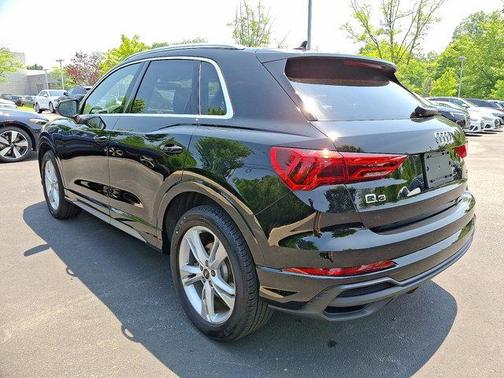2024 Audi Q3 45 S line Premium