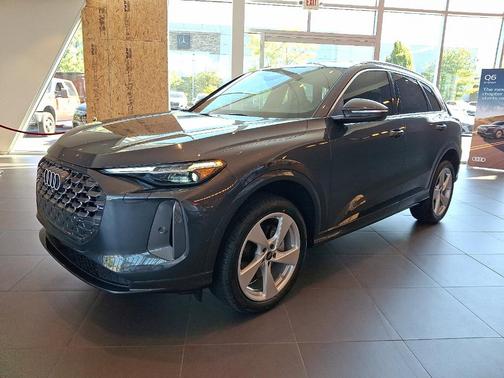 2025 Audi Q5 2.0T quattro Premium