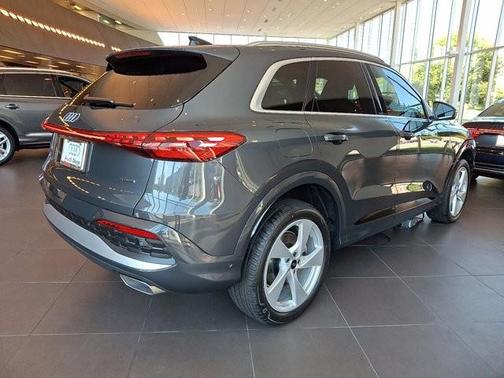 2025 Audi Q5 2.0T quattro Premium