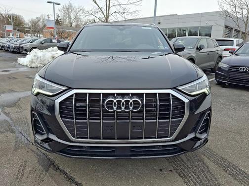 2025 Audi Q3 45 S line Premium