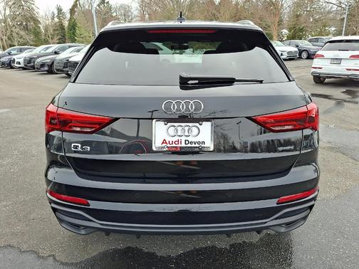 2025 Audi Q3 45 S line Premium