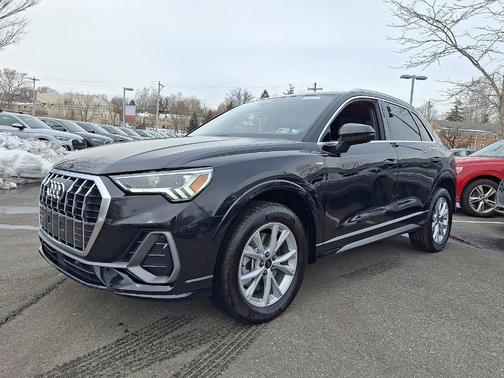 2025 Audi Q3 45 S line Premium