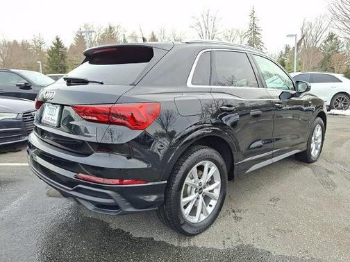 2025 Audi Q3 45 S line Premium