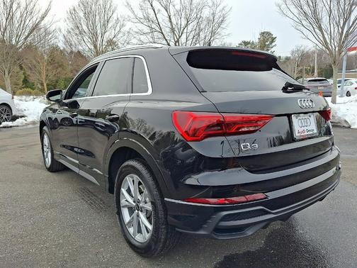 2025 Audi Q3 45 S line Premium