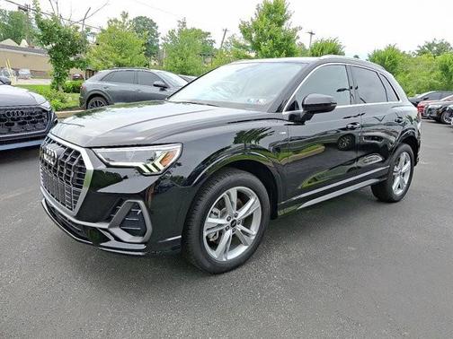 2024 Audi Q3 45 S line Premium