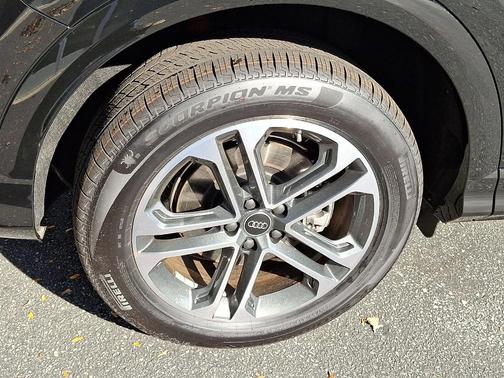 2025 Audi Q5 2.0T quattro Premium