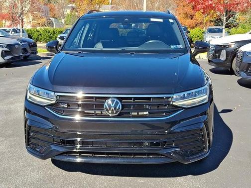 2023 Volkswagen Tiguan 2.0T SE R-Line Black