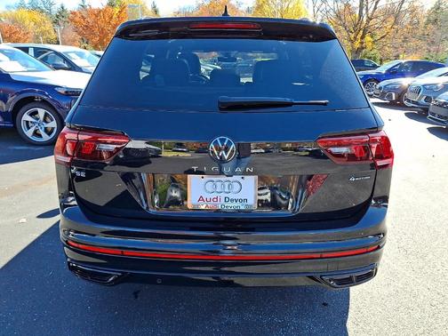 2023 Volkswagen Tiguan 2.0T SE R-Line Black
