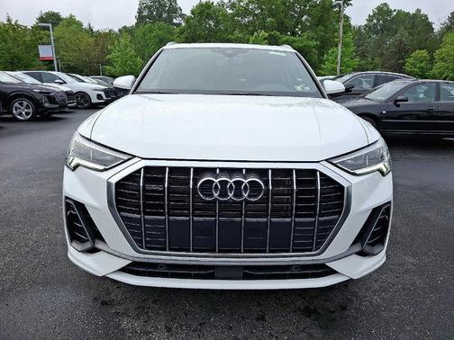 2024 Audi Q3 45 S line Premium