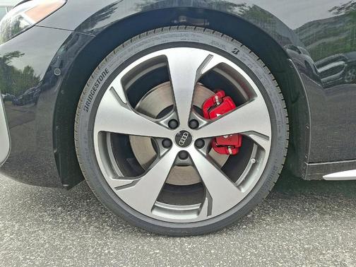 Mythos Black Metallic 2026 Audi S5 PLUS