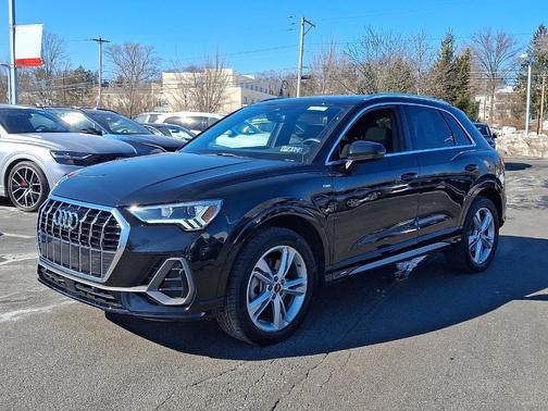 2023 Audi Q3 45 S line Premium Plus