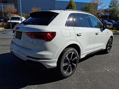 2025 Audi Q3 45 S line Premium