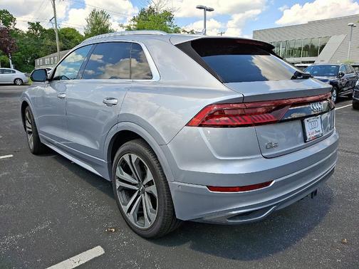 2019 Audi Q8 Premium Plus