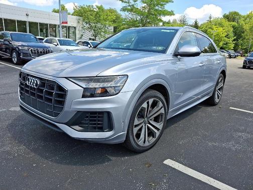 2019 Audi Q8 Premium Plus