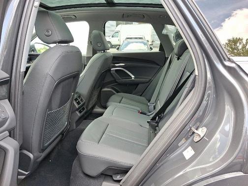 2025 Audi Q5 2.0T quattro Premium