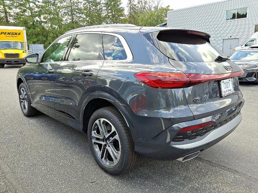 2025 Audi Q5 2.0T quattro Premium