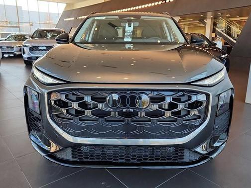 Daytona Gray Pearl 2026 Audi Q3 S line