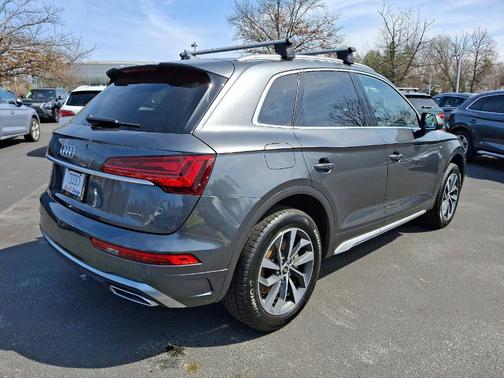 2023 Audi Q5 45 S line quattro Premium