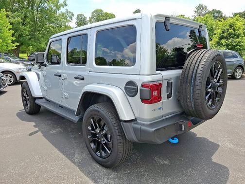 2024 Jeep Wrangler 4xe Sahara