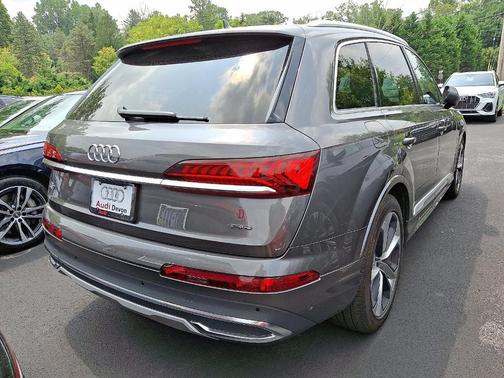2023 Audi Q7 55 Prestige