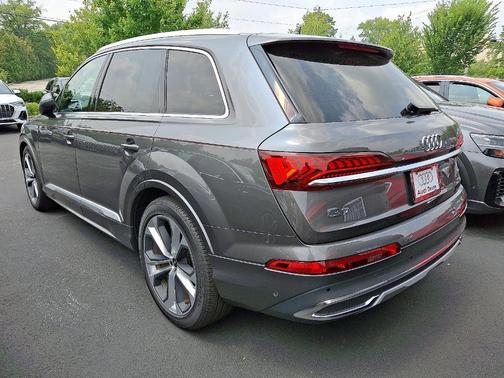 2023 Audi Q7 55 Prestige