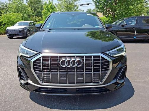 2024 Audi Q3 45 S line Premium