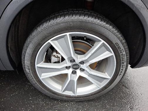 2025 Audi Q5 45 S line quattro Premium