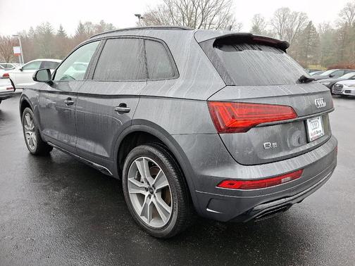 2025 Audi Q5 45 S line quattro Premium