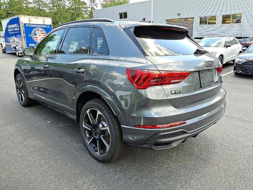 2025 Audi Q3 45 S line Premium
