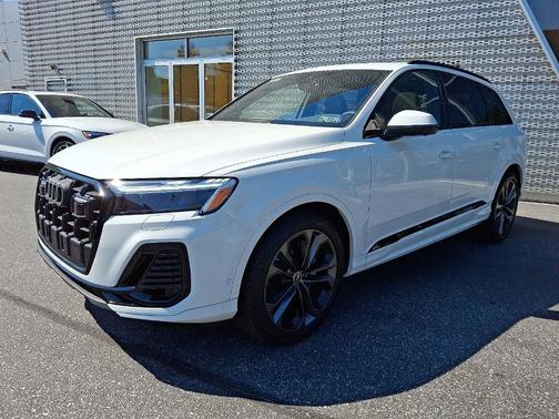 2025 Audi Q7 55 Premium Plus