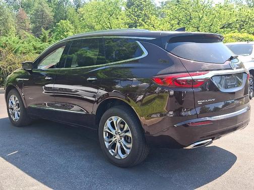 Rich Garnet Metallic 2020 Buick Enclave Avenir