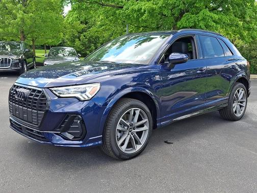 Navarra Blue Metallic 2025 Audi Q3 45 S line Premium