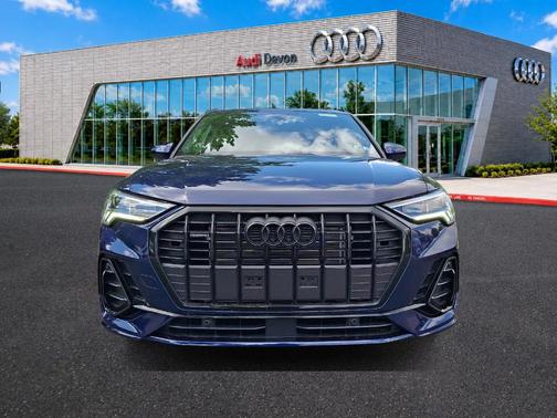 Navarra Blue Metallic 2025 Audi Q3 45 S line Premium