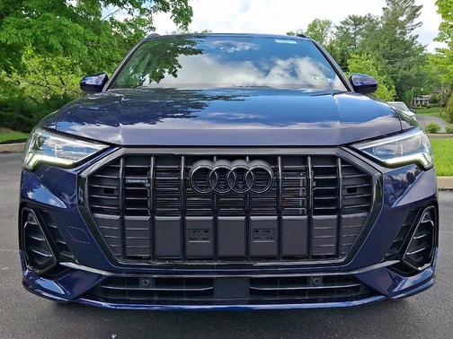 Navarra Blue Metallic 2025 Audi Q3 45 S line Premium