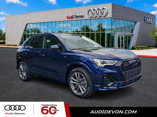 Navarra Blue Metallic 2025 Audi Q3 45 S line Premium