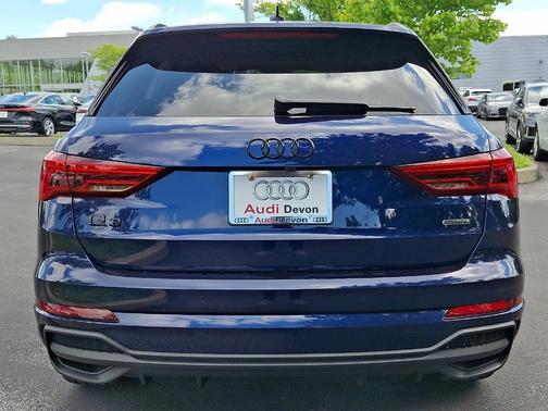 Navarra Blue Metallic 2025 Audi Q3 45 S line Premium