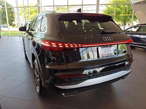 2025 Audi Q5 2.0T quattro Premium