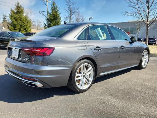 2023 Audi A4 45 S line Premium Plus