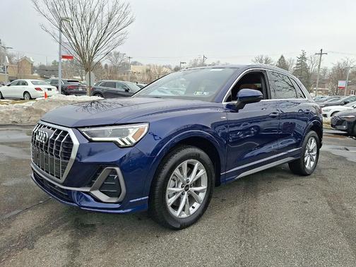 2025 Audi Q3 45 S line Premium